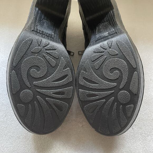 Born Boots Women 9.5 Black Dollie Platform Clog Chunky Leather Ankle Booties Zip - Picture 10 of 14